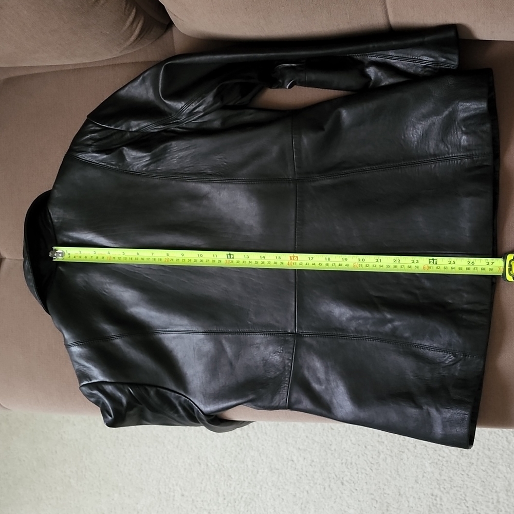 Leather jacket - Picture 4 of 6